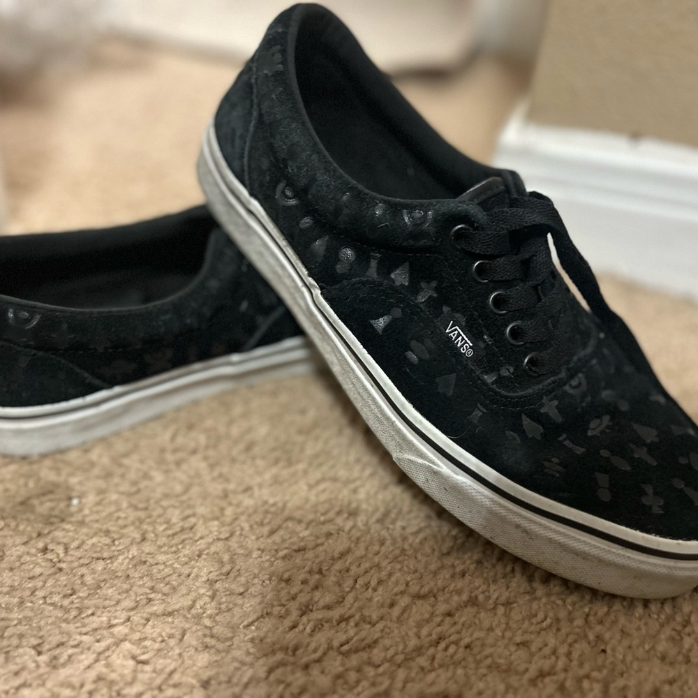 Vans Women's Black and White Patterned Sneakers